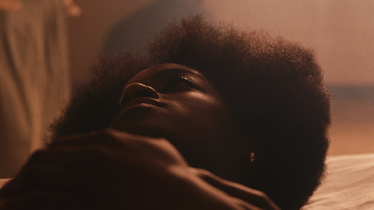 UNVEILING THE CROWN: An Ode to Braiding Hair in Paradiso, Amsterdam
