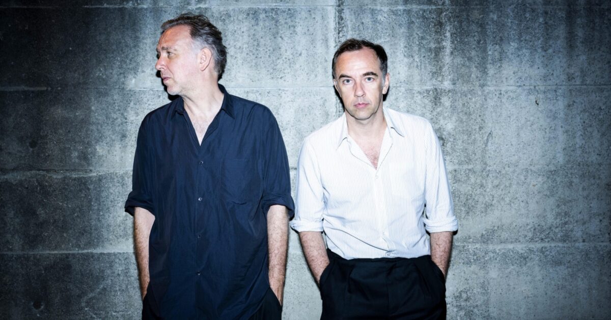 DEEWEE: 2manydjs + Charlotte Adigéry & Bolis Pupul (dj-set) + LEO VINCENT + HATIHATI - ADE